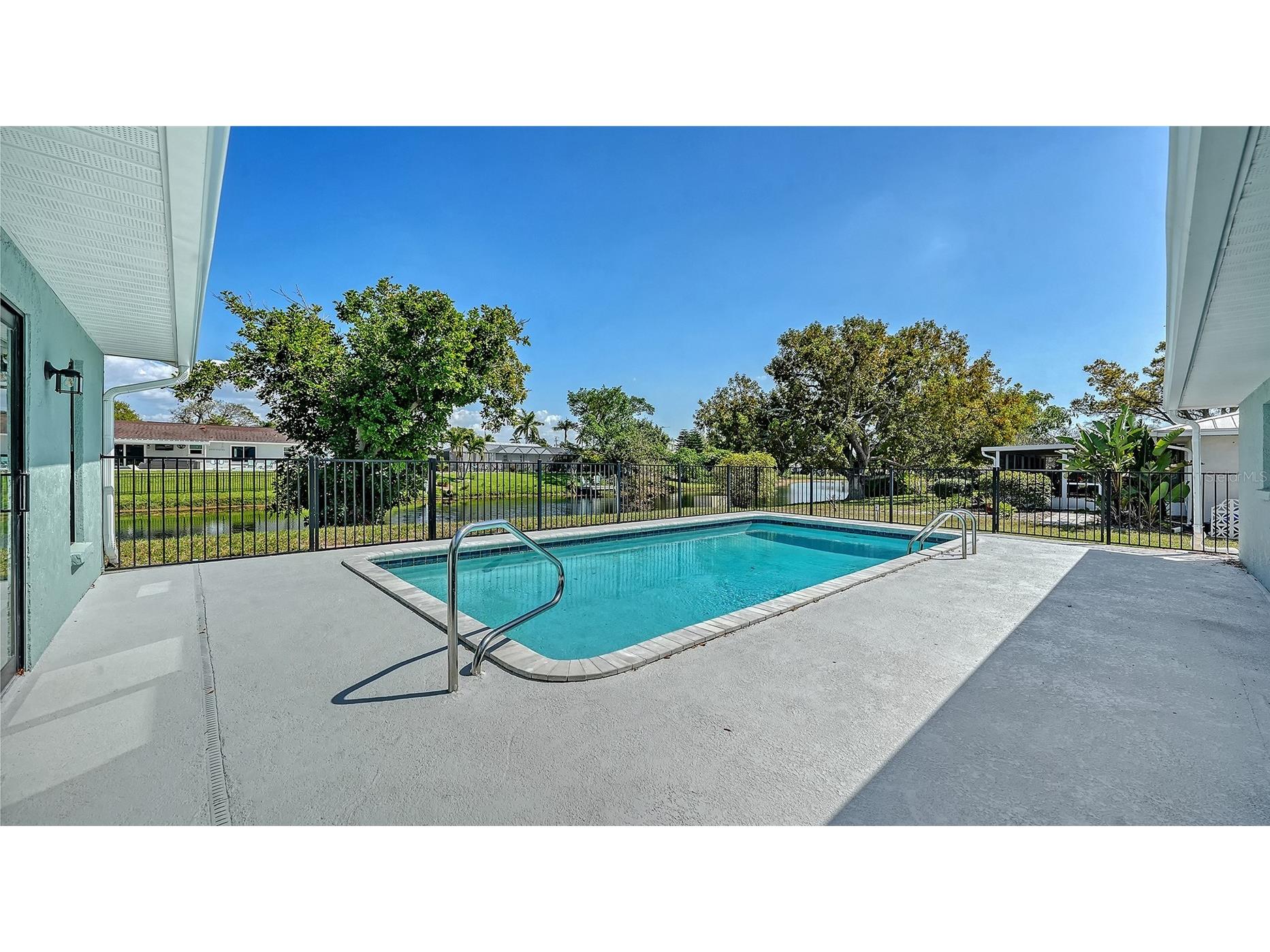 923 69th Street NW Bradenton FL 34209 A4684268 image42