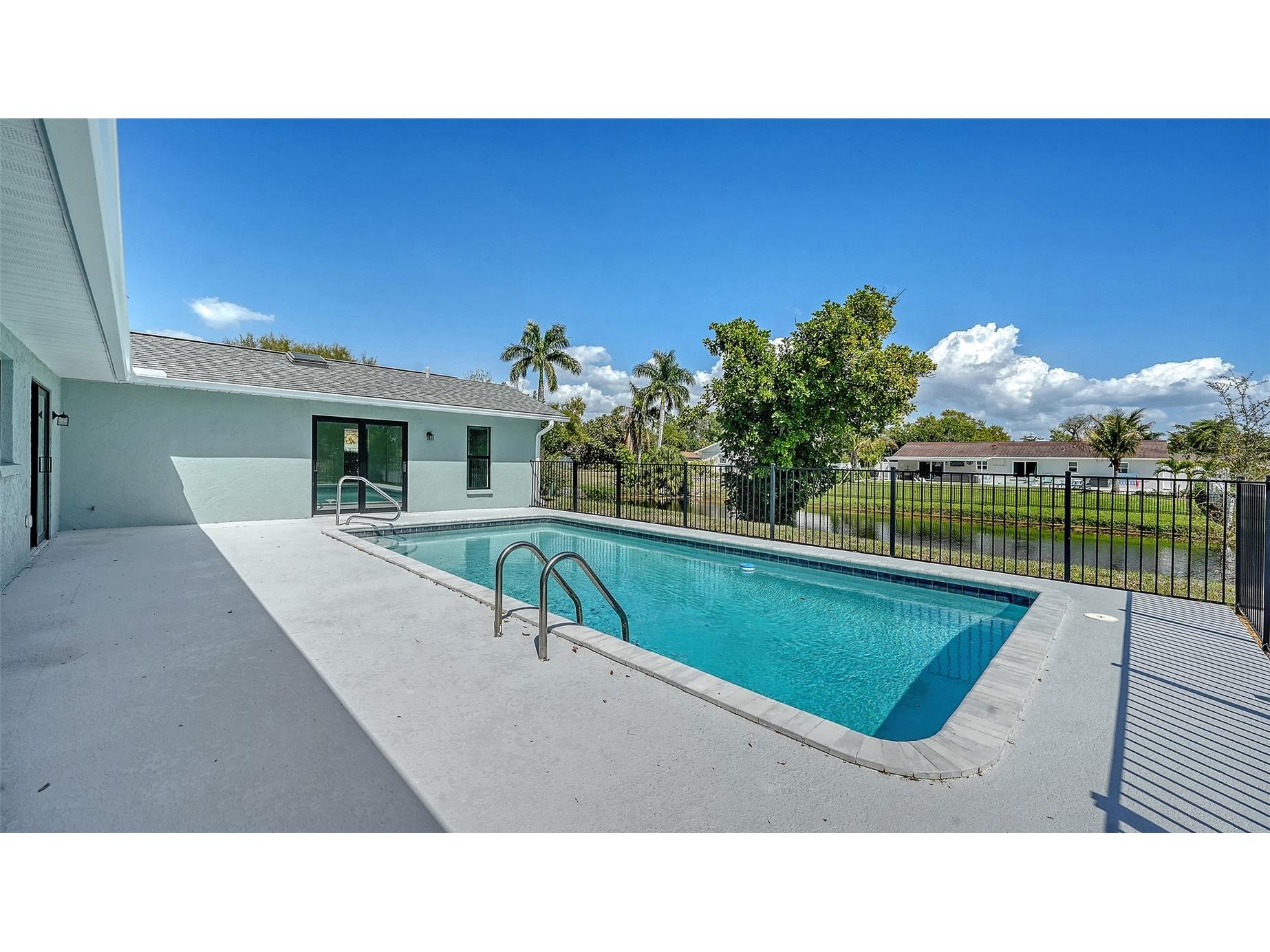 923 69th Street NW Bradenton FL 34209 A4684268 image45