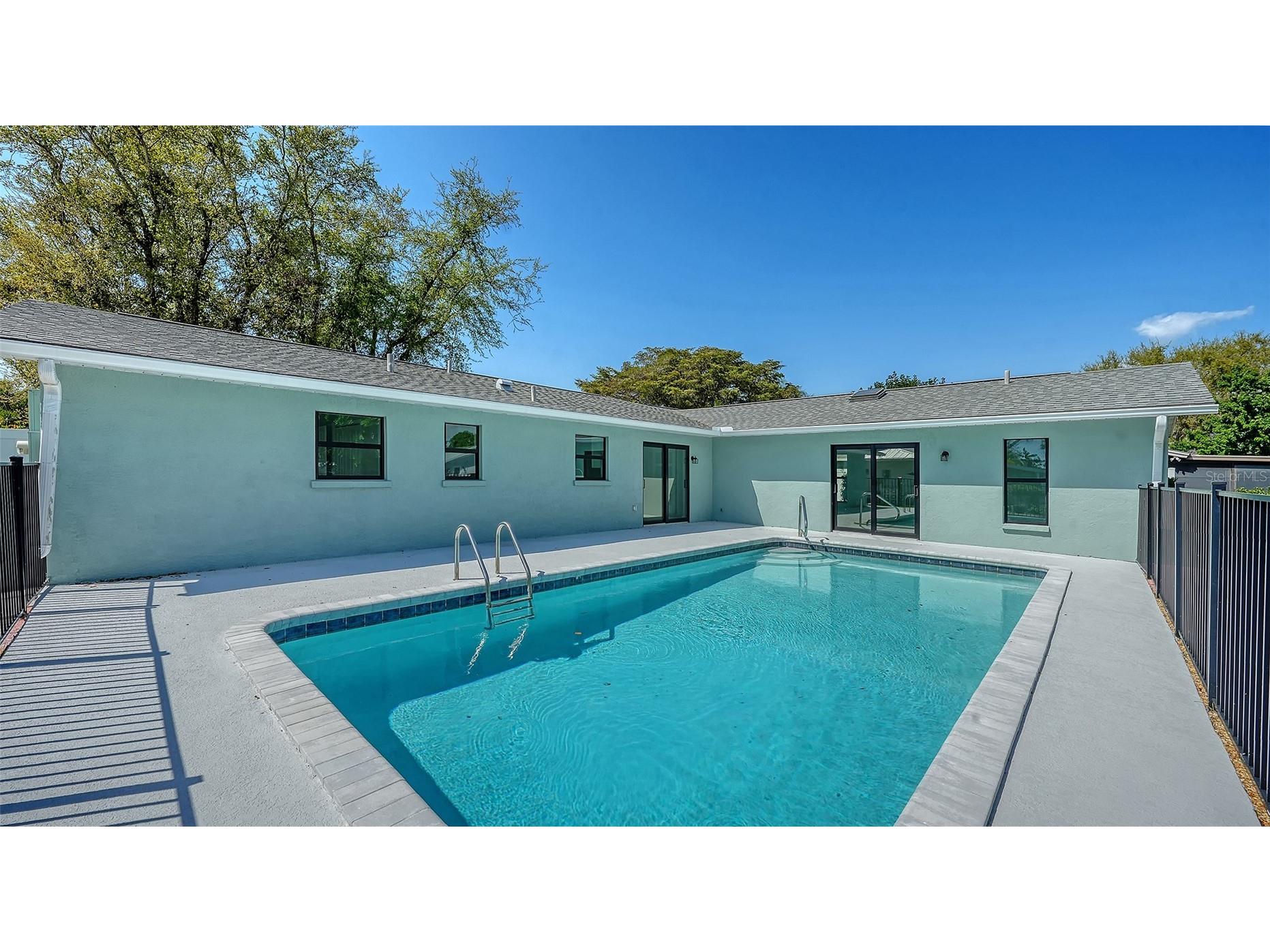 923 69th Street NW Bradenton FL 34209 A4684268 image46