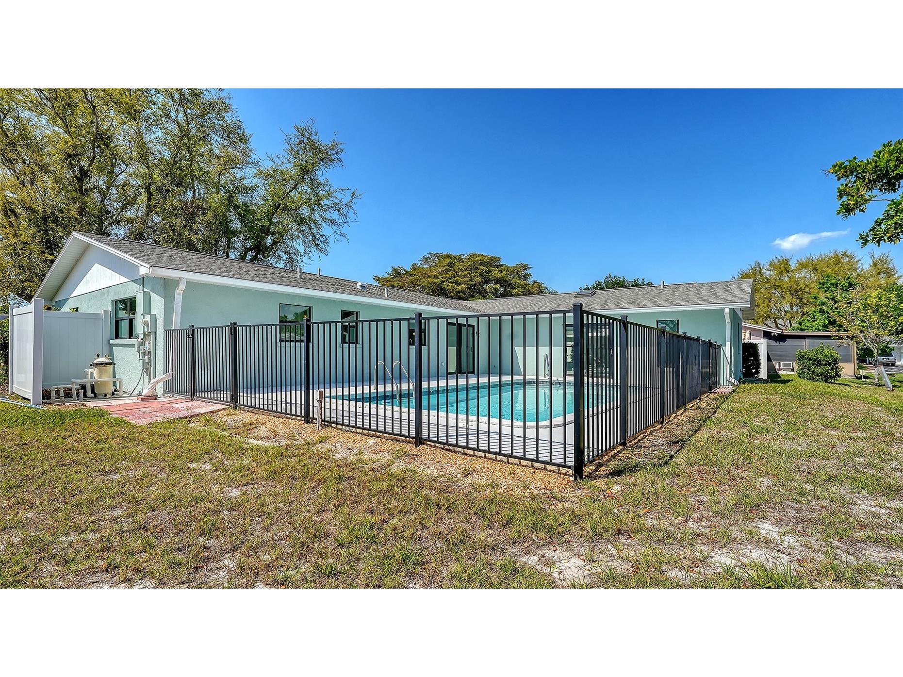 923 69th Street NW Bradenton FL 34209 A4684268 image48