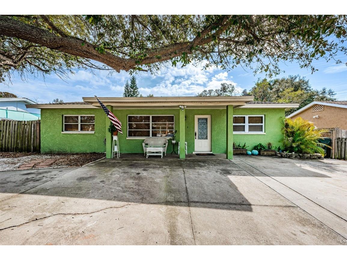 923 6th Avenue SW Largo FL 33770 U8188811 image1