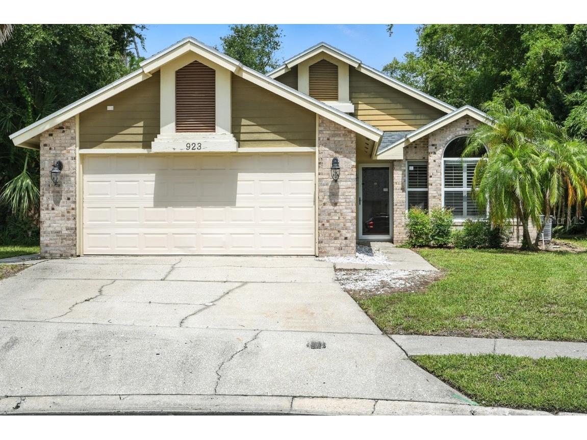 923 Ashmeade Court Port Orange FL 32127 V4943886 image1