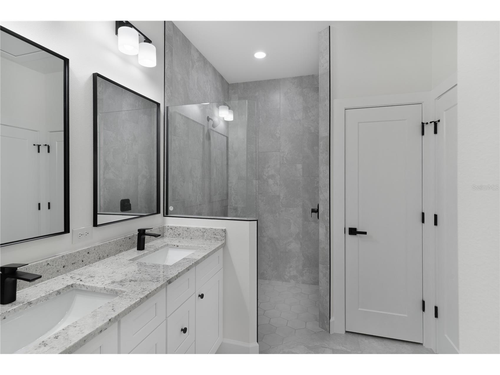 923 Cumberland Road Venice FL 34293 A4698160 image14