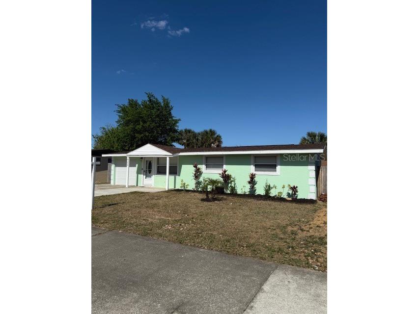 923 Derbyshire Road Daytona Beach FL 32117 V4941483 image1