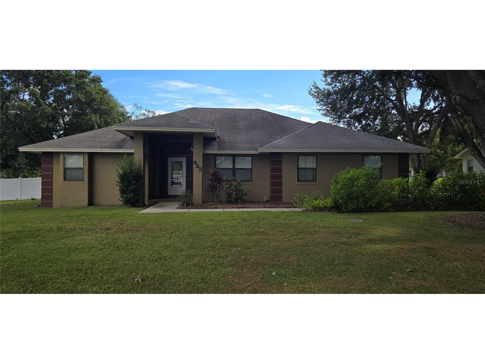 923 Hammock Shade Drive Lakeland FL 33809 R4910020 image1