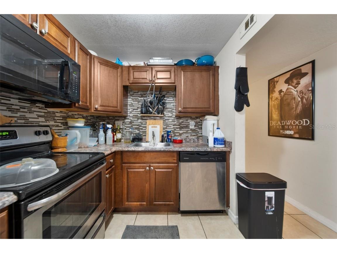 923 W Oak Ridge Road #923D Orlando FL 32809 S5132600 image8