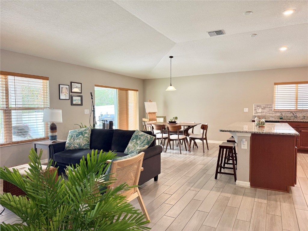 9231 Freedom Hill Drive Seffner FL 33584 TB8461042 image2