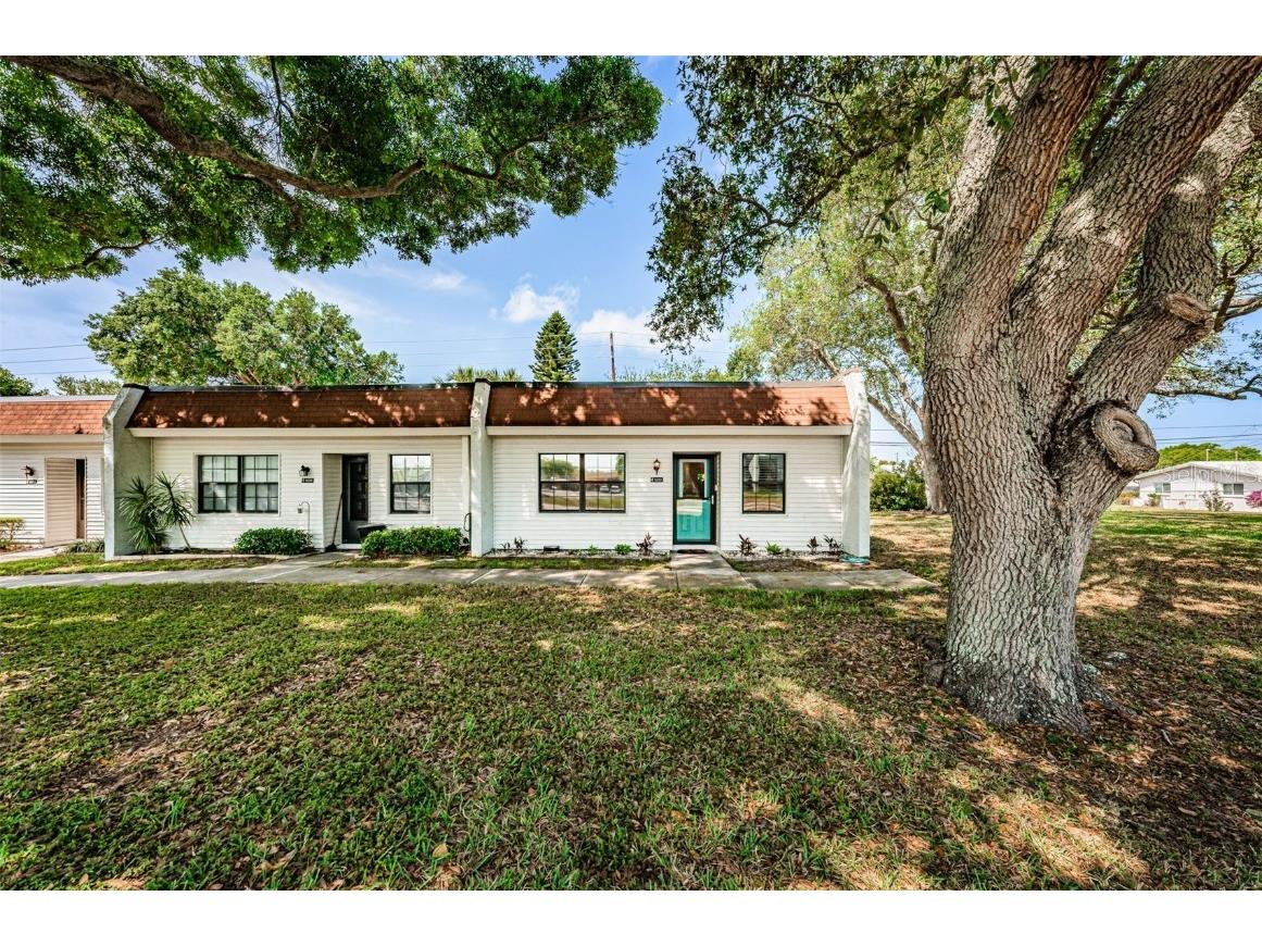 9232 Mission Oaks Boulevard Seminole FL 33776 U8195890 image1