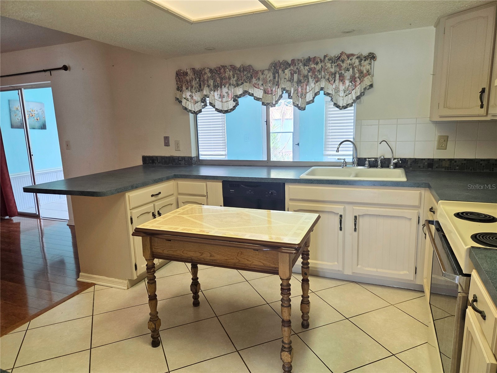 9233 Geneva Street Spring Hill FL 34608 W7886692 image10