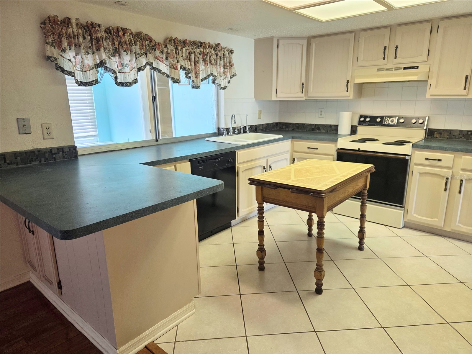 9233 Geneva Street Spring Hill FL 34608 W7886692 image8