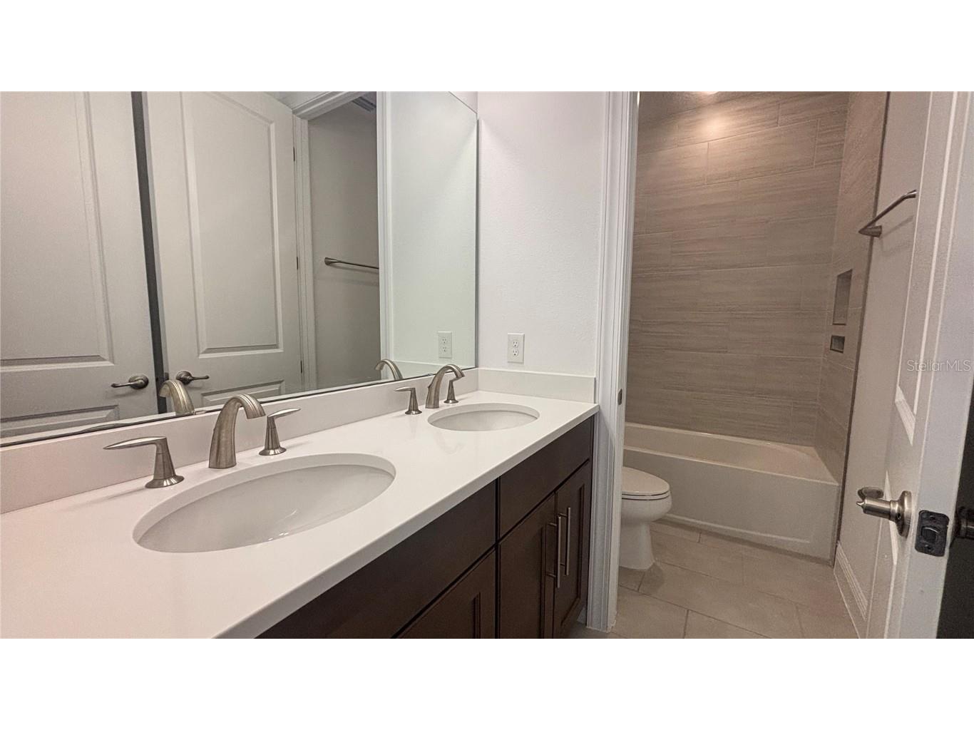 9233 Santorini Drive Orlando FL 32827 O6368597 image24