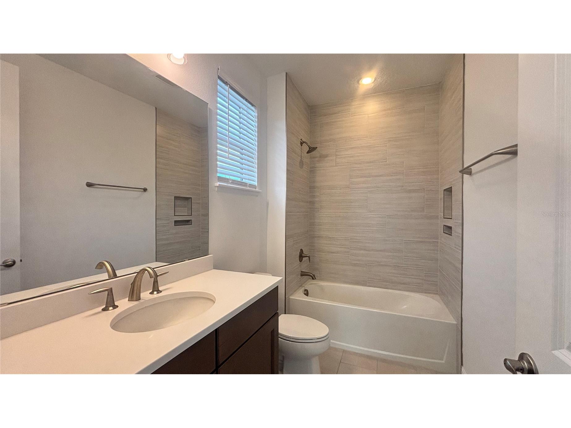 9233 Santorini Drive Orlando FL 32827 TB8523909 image36