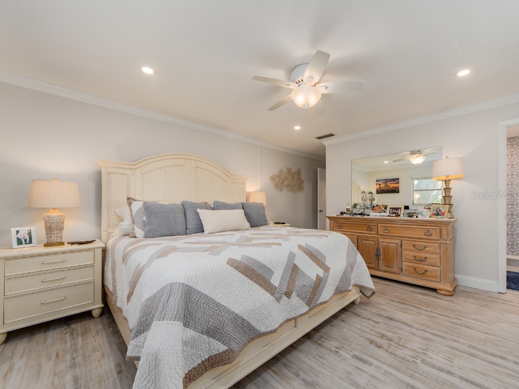 9234 141st Street Seminole FL 33776 TB8441947 image29