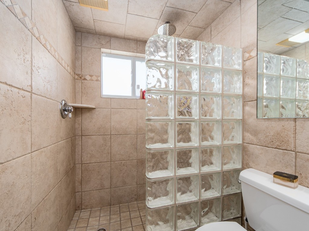 9234 141st Street Seminole FL 33776 TB8441947 image37