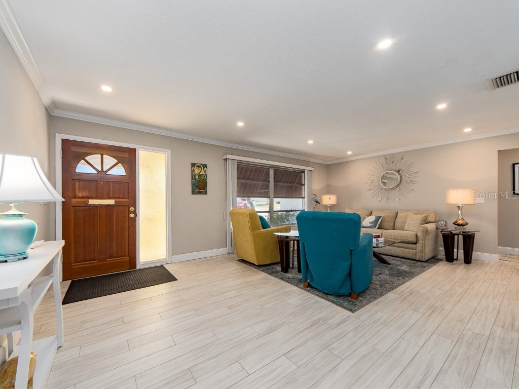 9234 141st Street Seminole FL 33776 TB8441947 image9