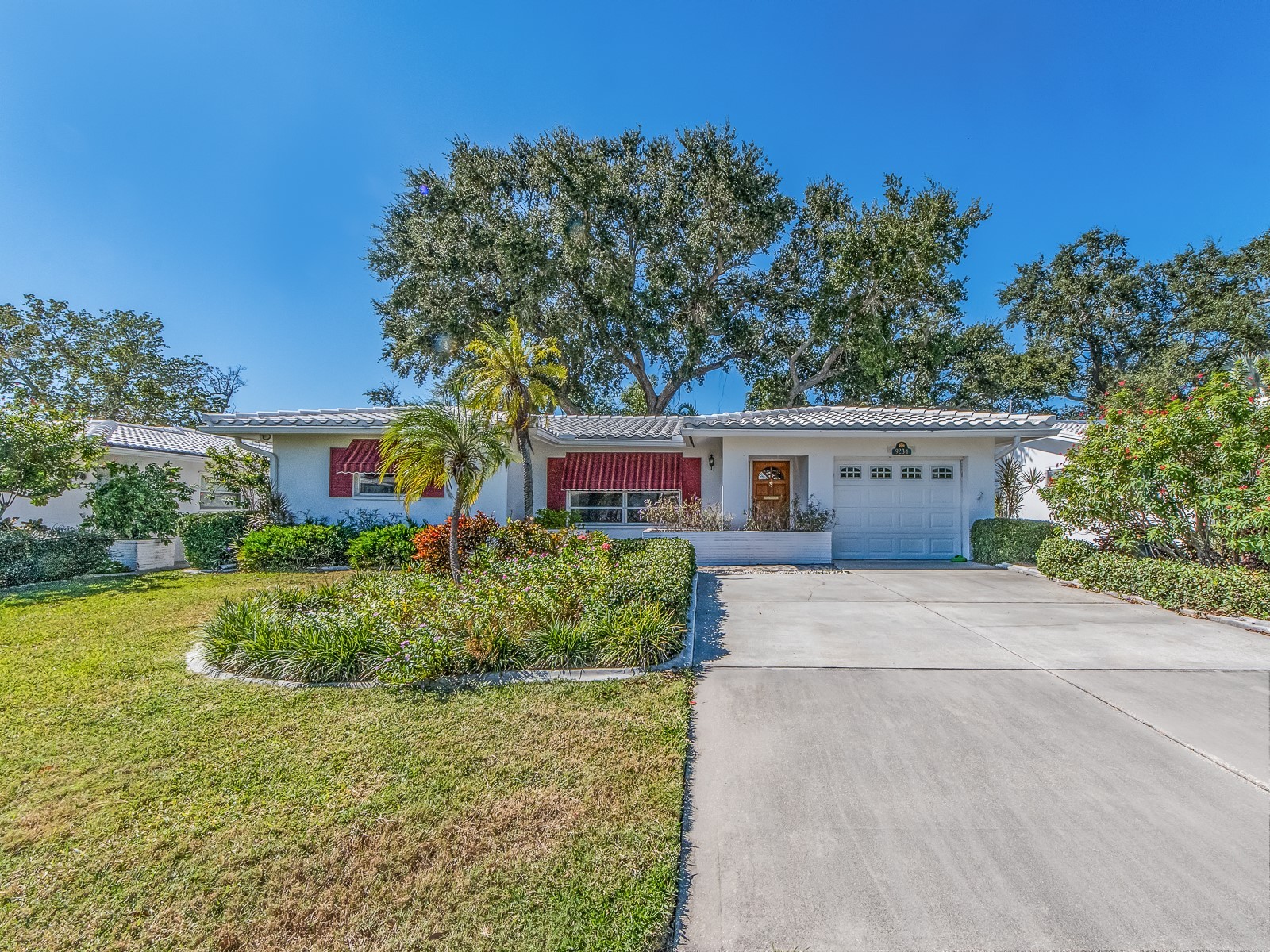 9234 141st Street Seminole FL 33776 TB8498559 image1