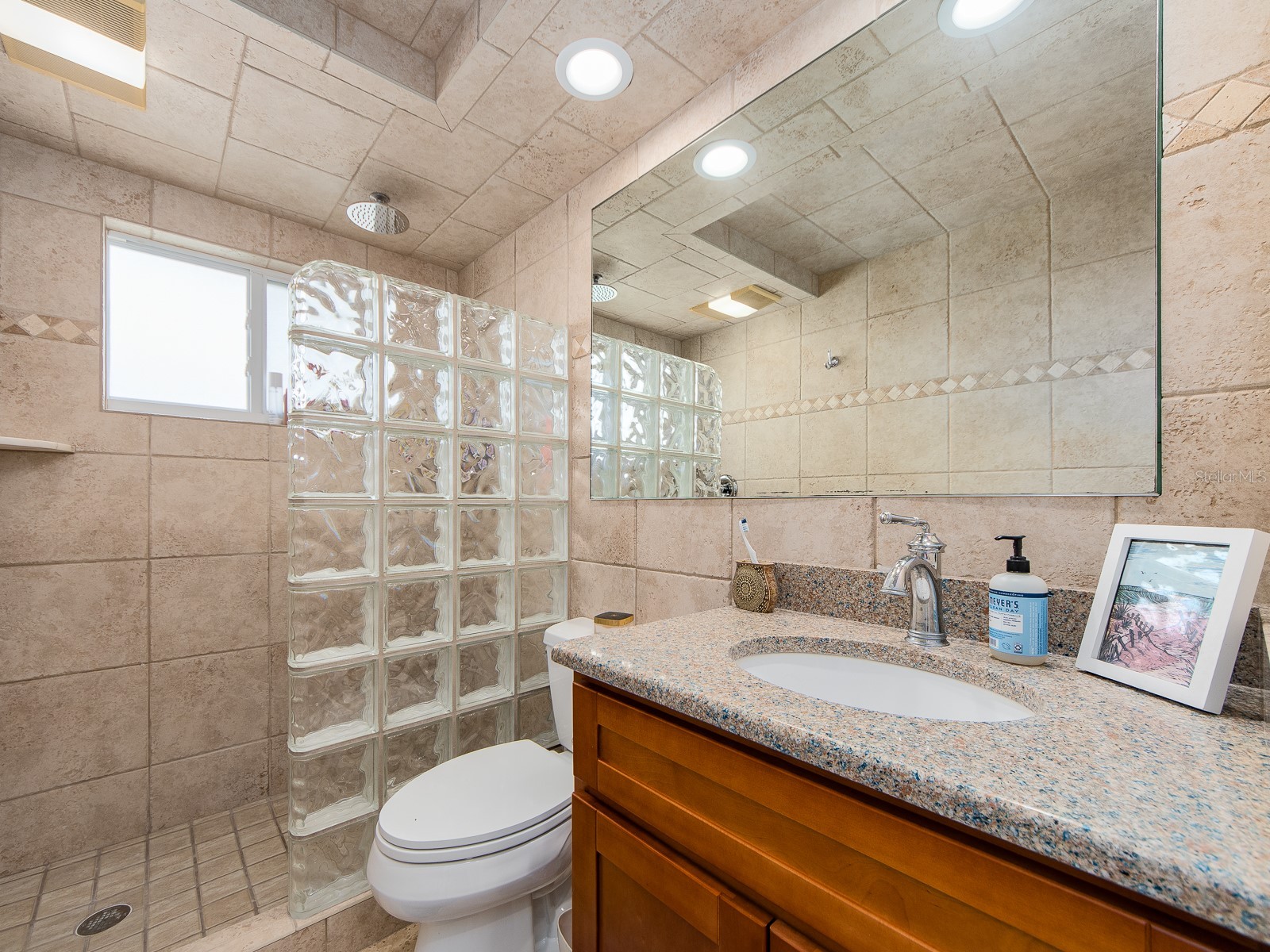 9234 141st Street Seminole FL 33776 TB8498559 image32