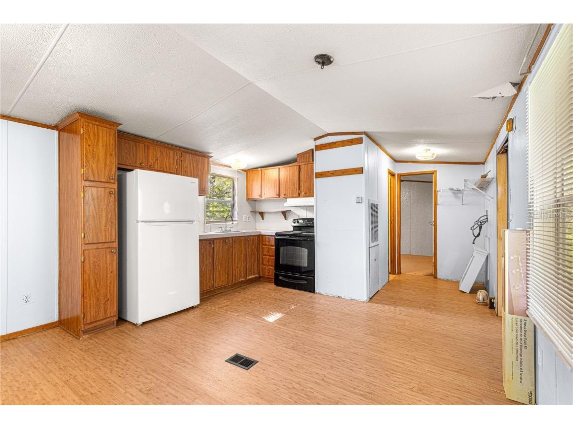 9235 SE 193rd Avenue Ocklawaha FL 32179 OM698395 image11