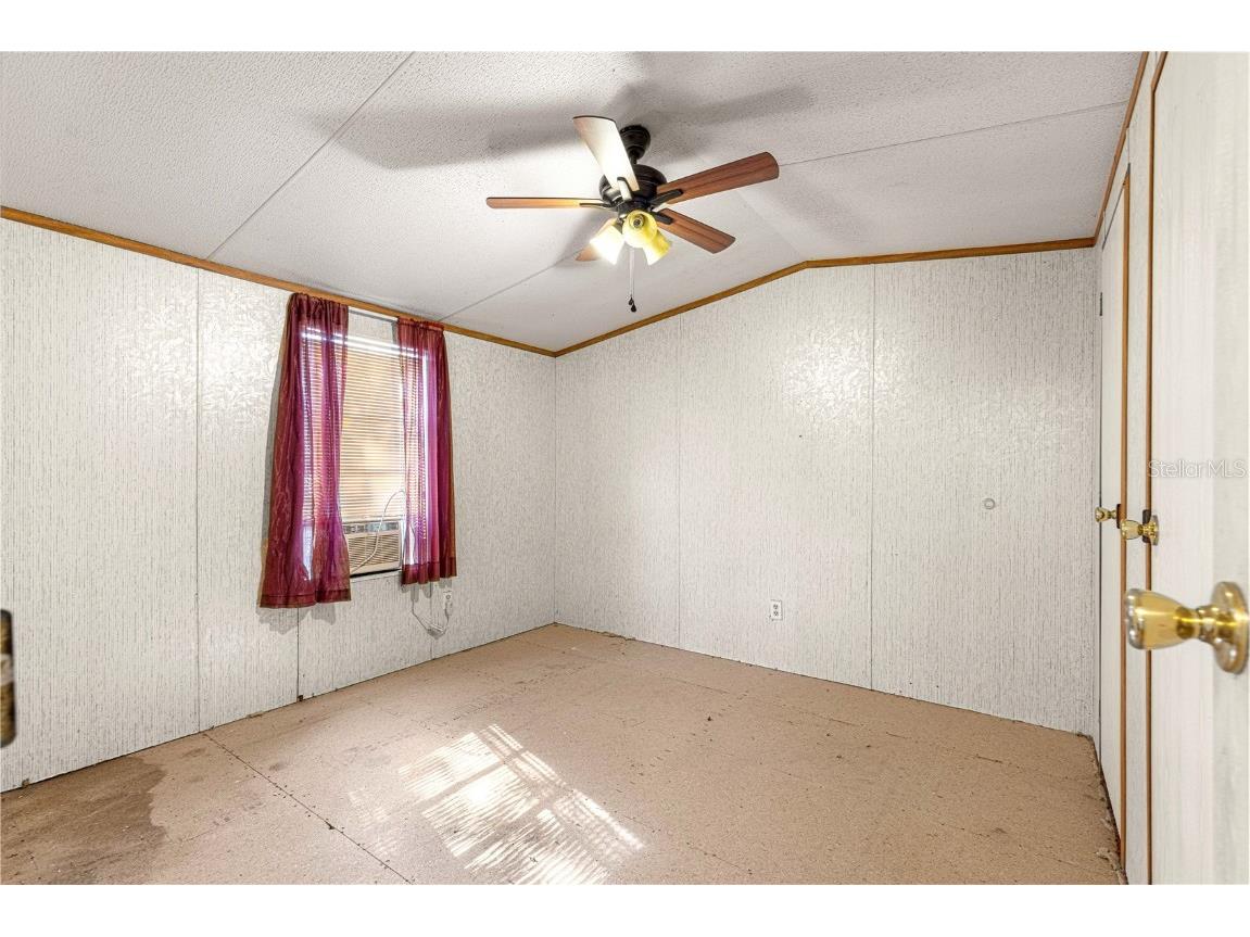 9235 SE 193rd Avenue Ocklawaha FL 32179 OM698395 image13