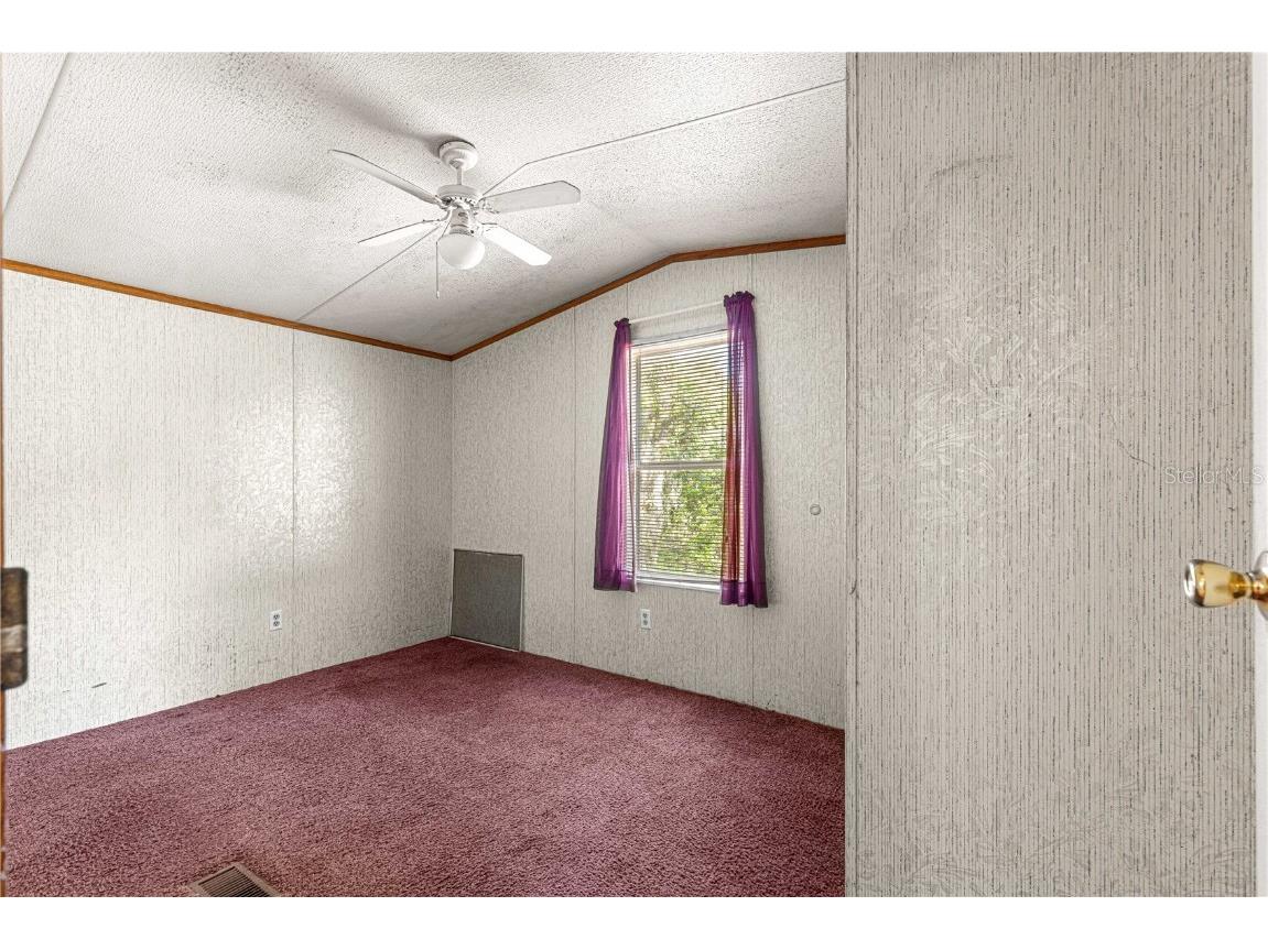 9235 SE 193rd Avenue Ocklawaha FL 32179 OM698395 image15