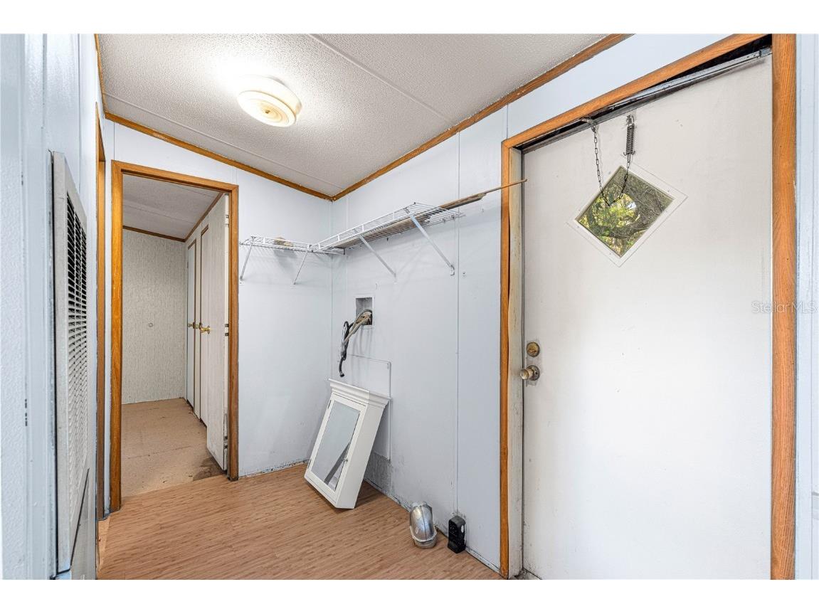 9235 SE 193rd Avenue Ocklawaha FL 32179 OM698395 image17