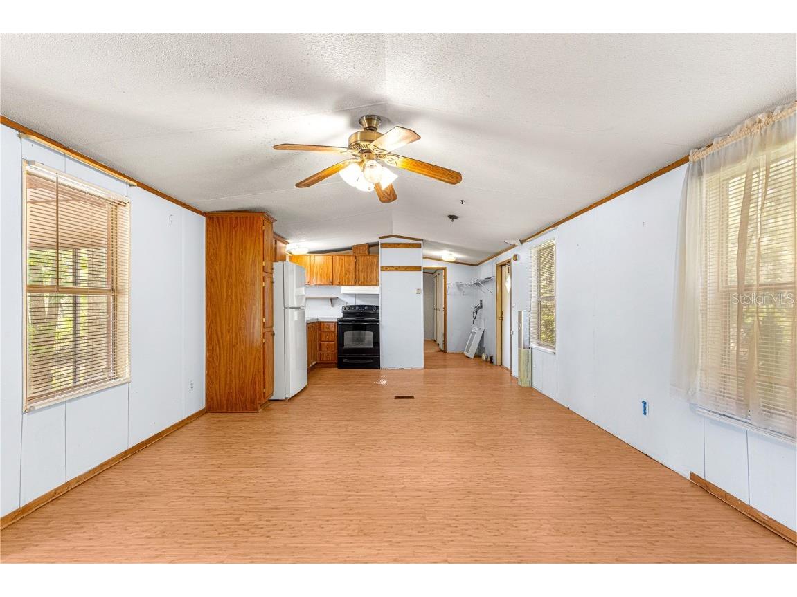 9235 SE 193rd Avenue Ocklawaha FL 32179 OM698395 image9