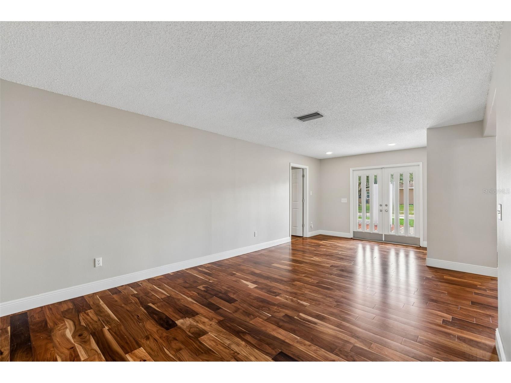 9237 Pebble Creek Drive Tampa FL 33647 TB8527842 image16