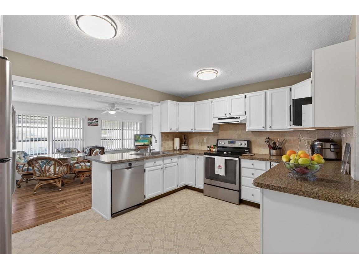 9238 140th Lane Seminole FL 33776 TB8455472 image11