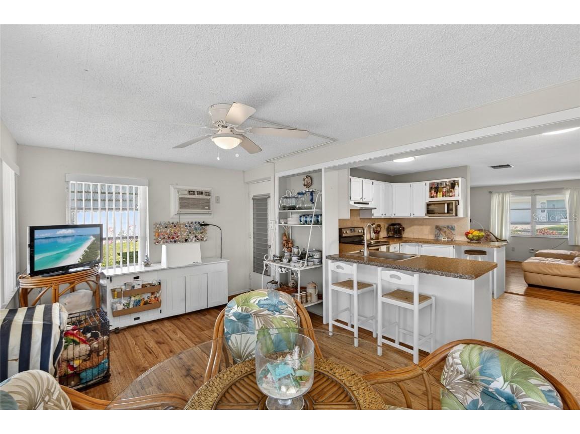 9238 140th Lane Seminole FL 33776 TB8455472 image16