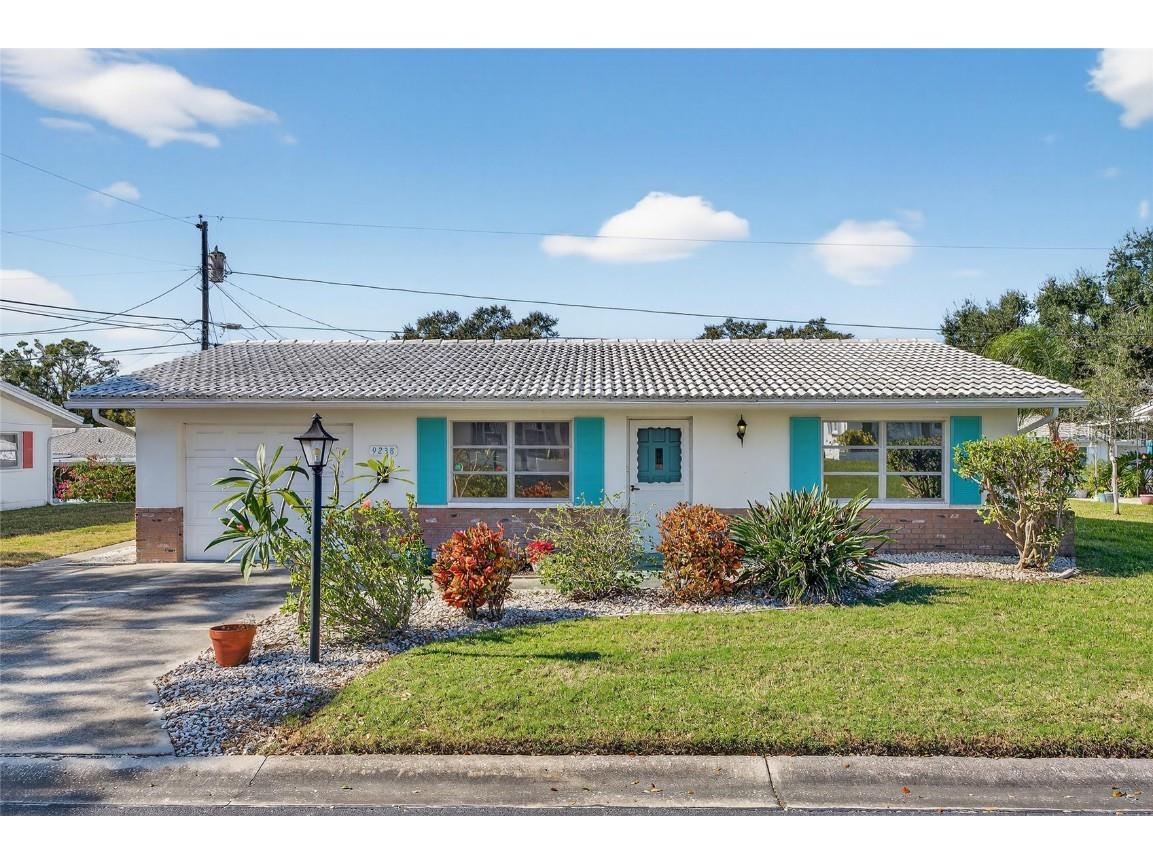 9238 140th Lane Seminole FL 33776 TB8455472 image2