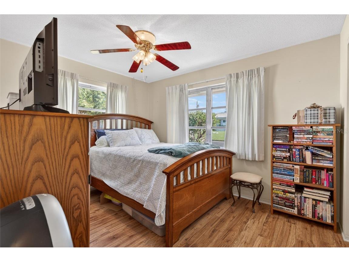 9238 140th Lane Seminole FL 33776 TB8455472 image22