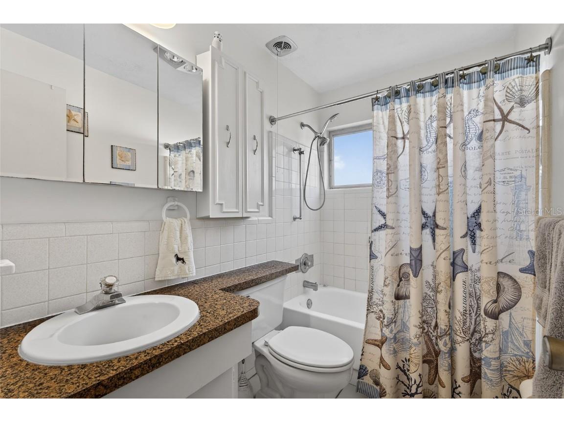 9238 140th Lane Seminole FL 33776 TB8455472 image24