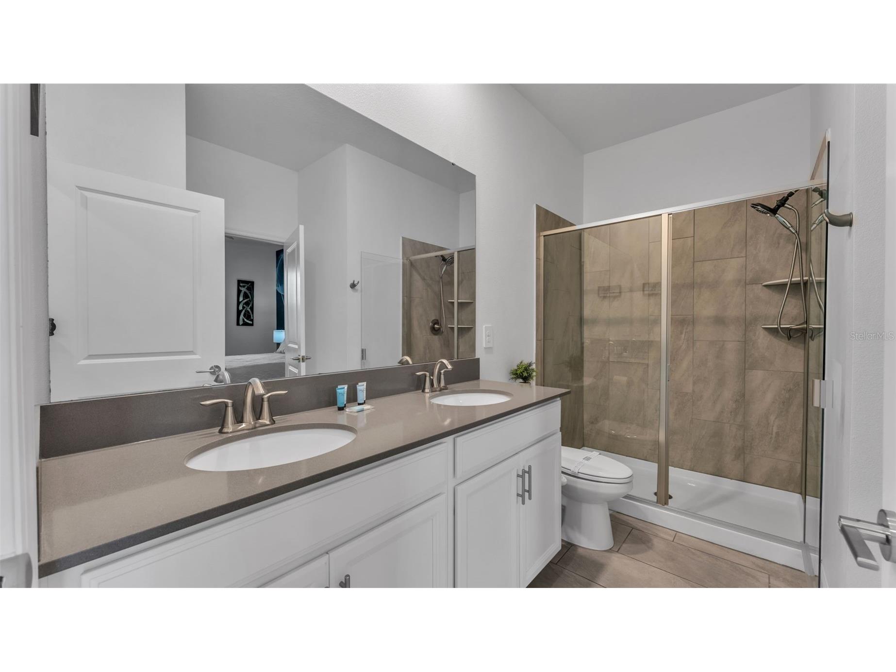 9238 Sommerset Hills Drive Davenport FL 33896 P4937389 image16