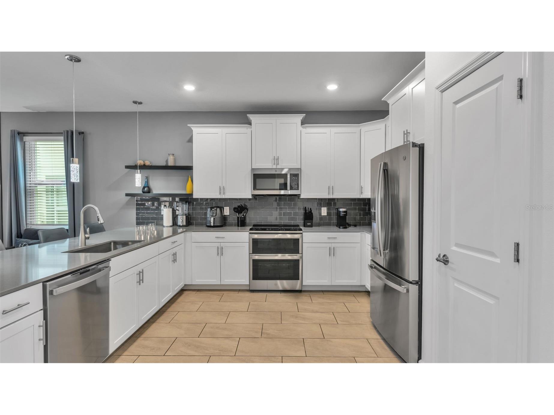 9238 Sommerset Hills Drive Davenport FL 33896 P4937389 image3