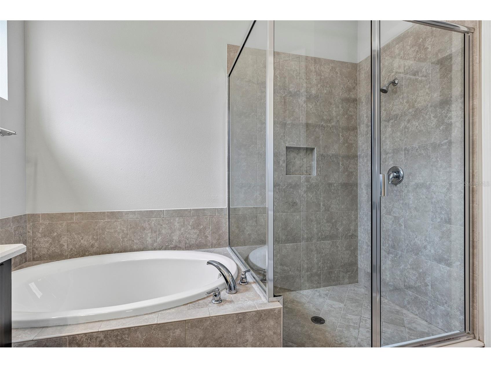 9239 Doherty Place Orlando FL 32827 O6396364 image29