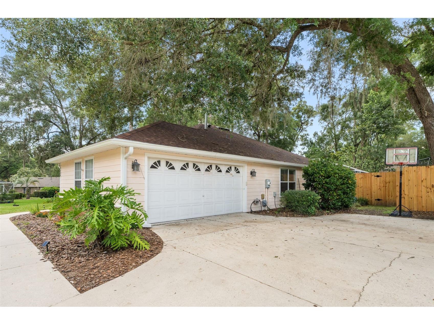 9239 NW 16th Place Gainesville FL 32606 GC541756 image4
