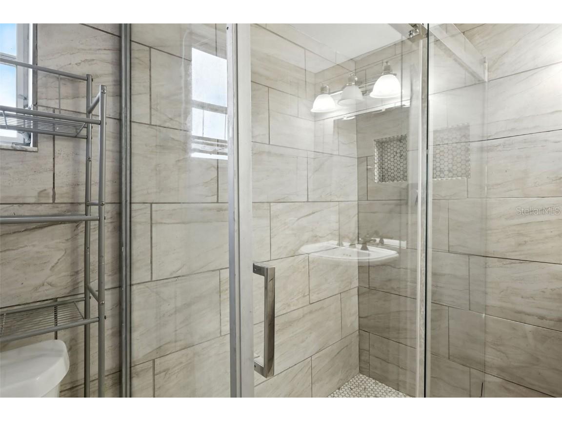 9239 Palm Avenue Port Richey FL 34668 TB8416330 image27