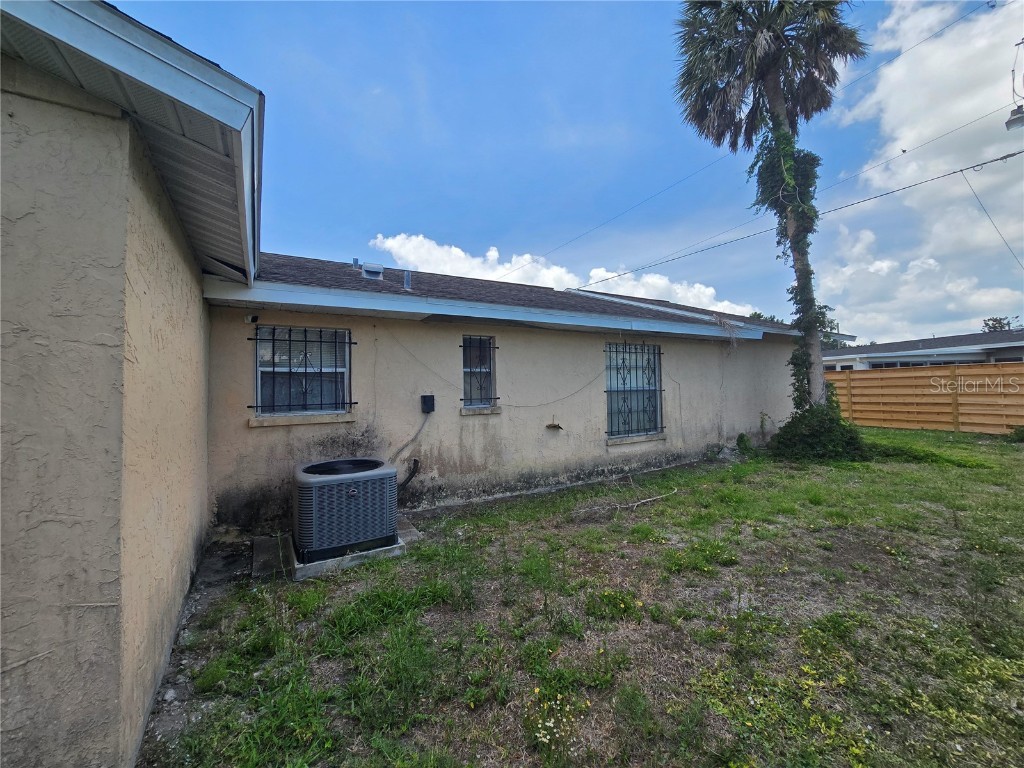 924 31st Street E Palmetto FL 34221 A4658695 image3