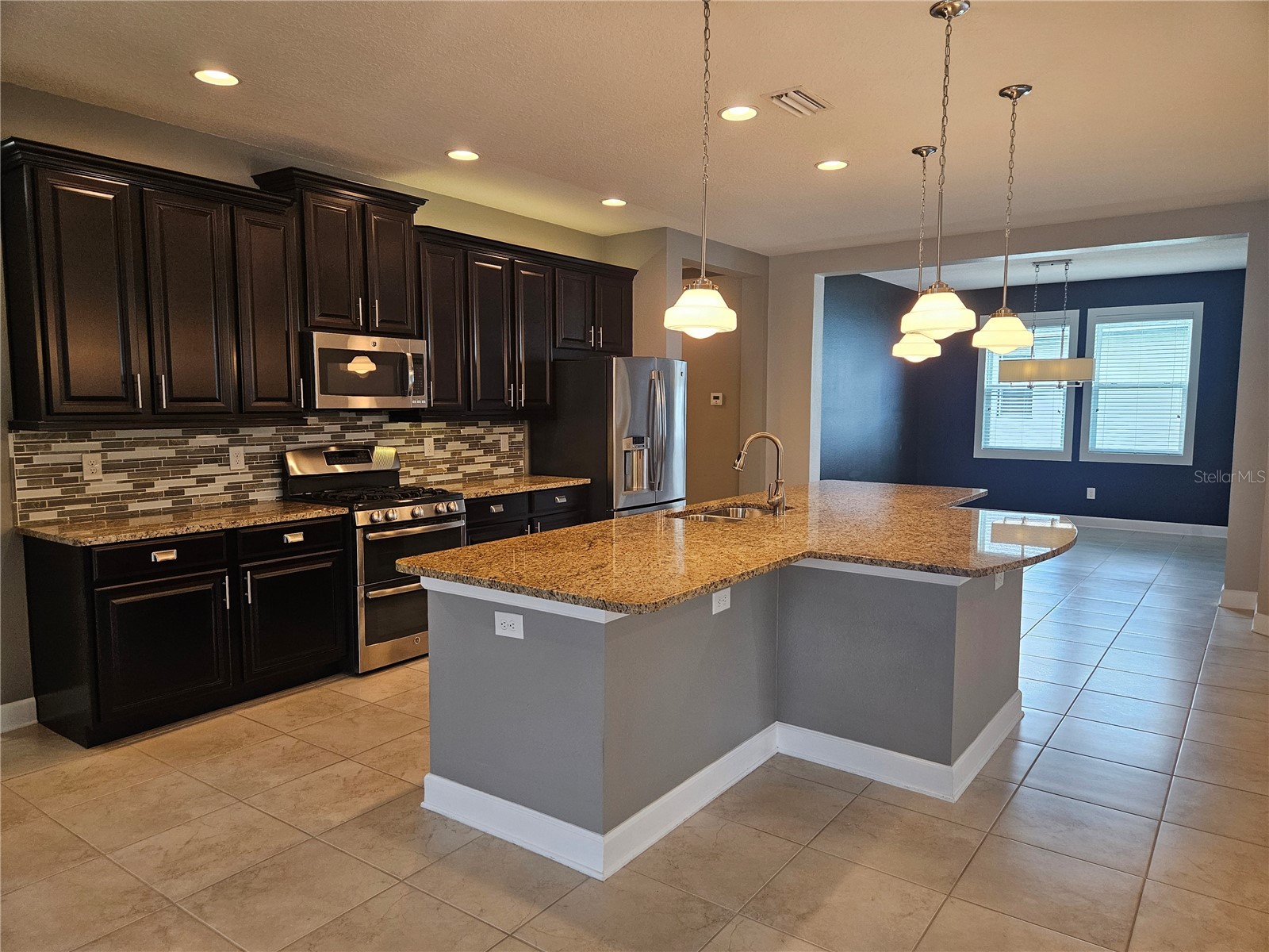 924 Buttercup Glen Bradenton FL 34212 A4696105 image13