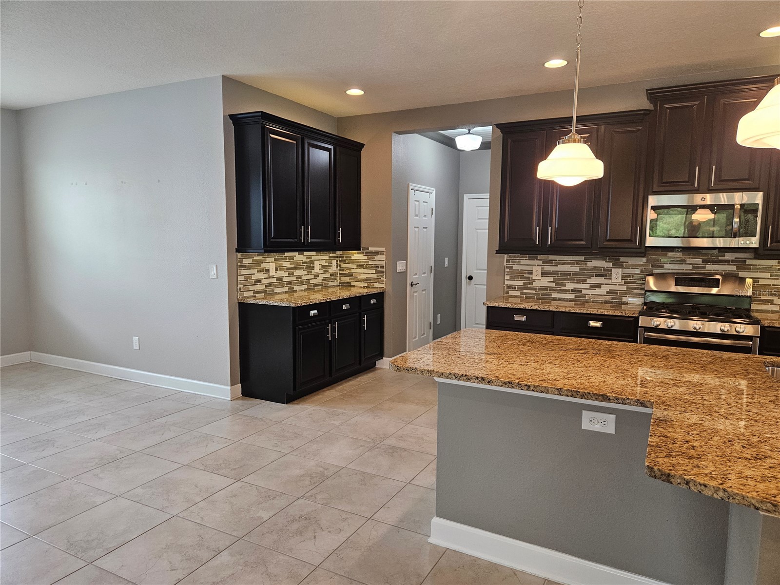924 Buttercup Glen Bradenton FL 34212 A4696105 image35