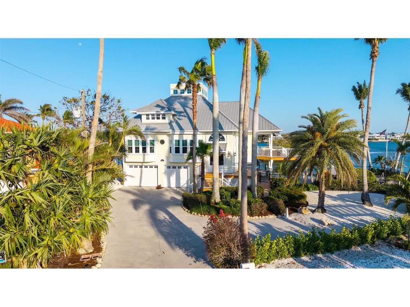 924 Casey Cove Drive Nokomis FL 34275 - INTRACOASTAL WATERWAY A4648365 image1