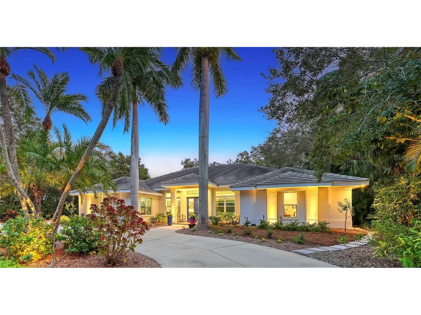 924 Indian Beach Drive Sarasota FL 34234 A4591038 image1