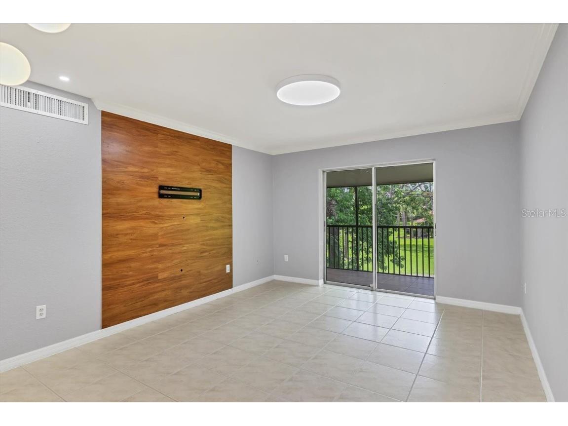 924 La Costa Circle #4 Sarasota FL 34237 A4657035 image7