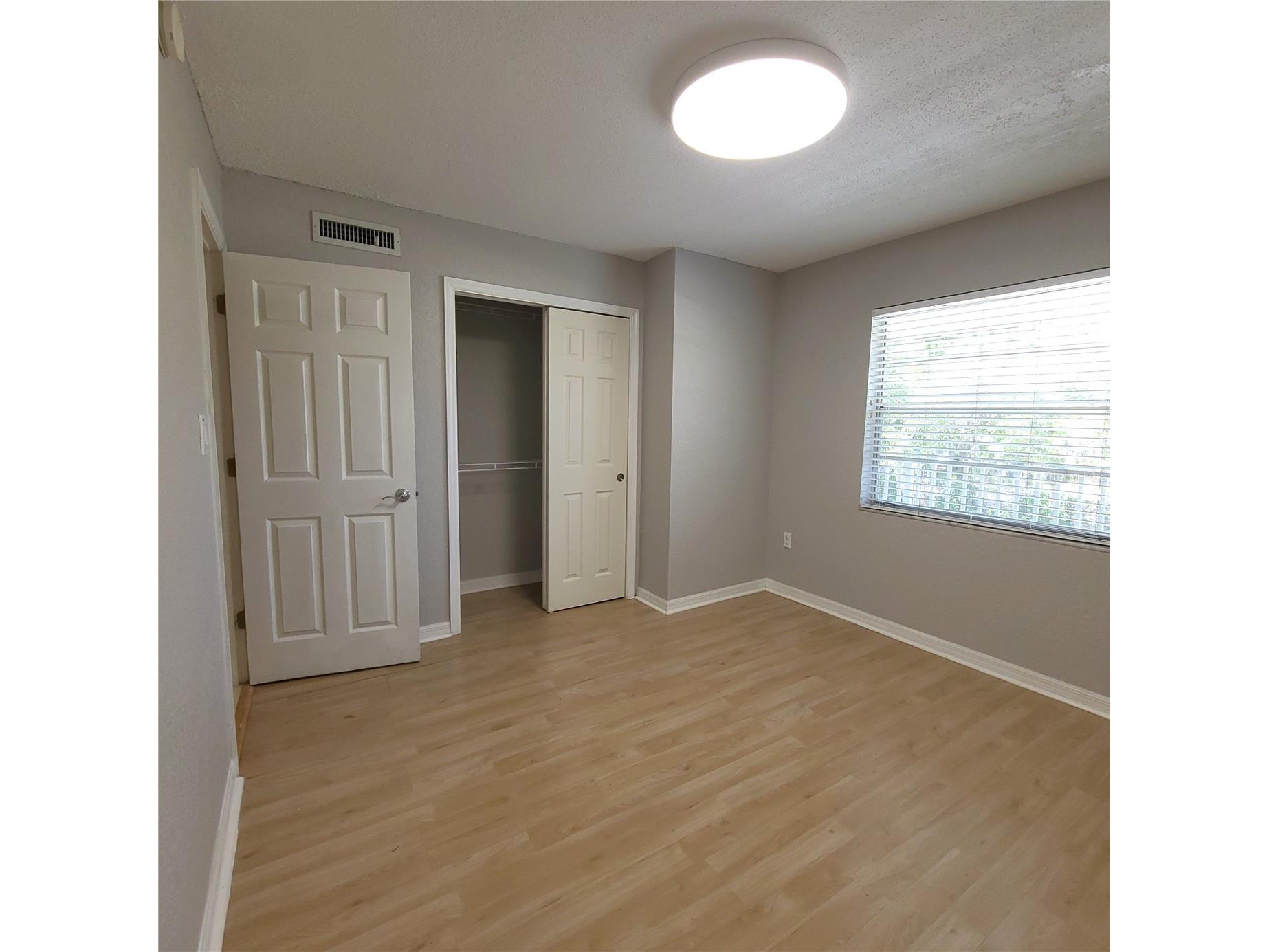 924 La Costa Circle #4 Sarasota FL 34237 A4690220 image12