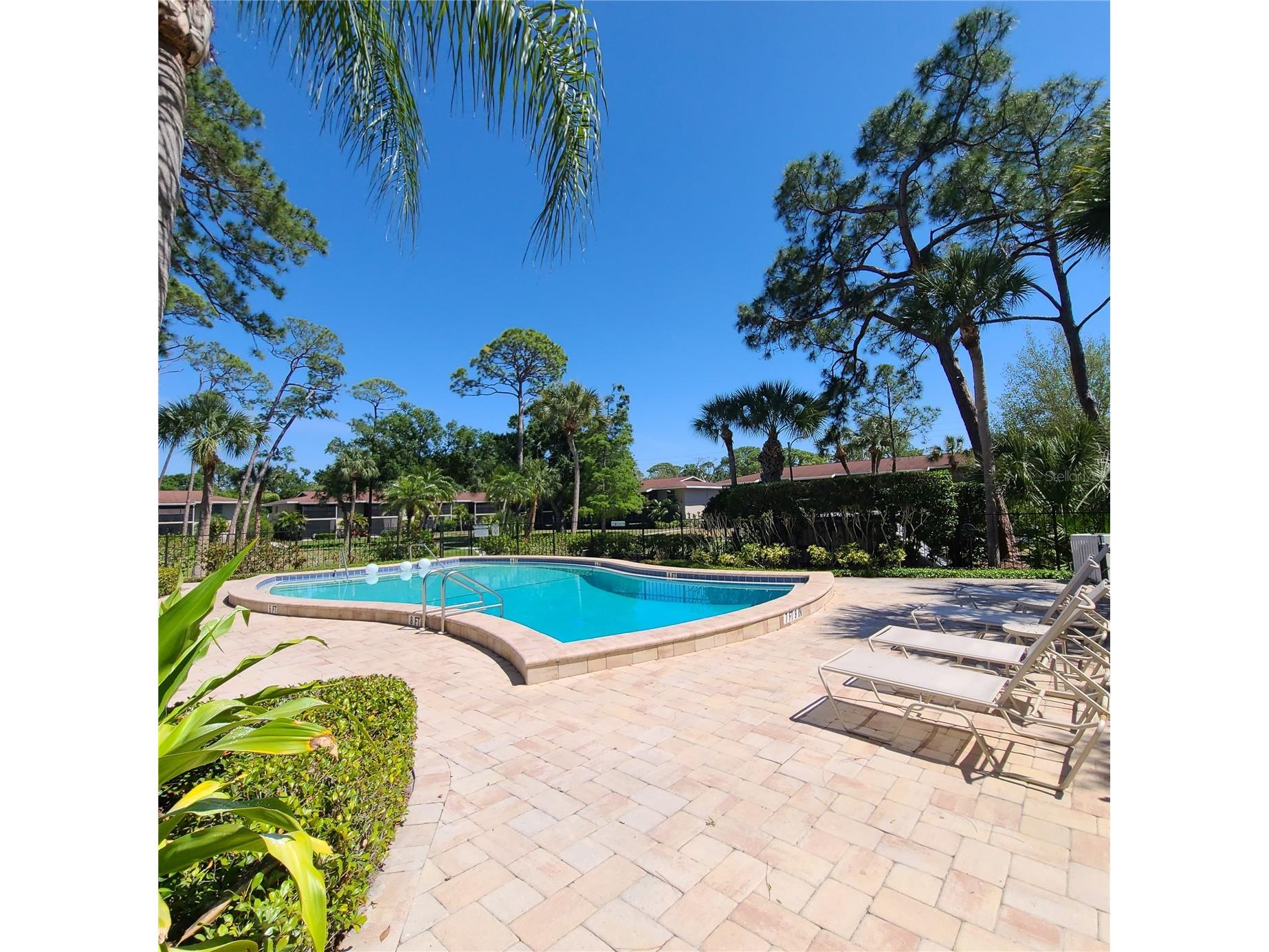 924 La Costa Circle #4 Sarasota FL 34237 A4690220 image16