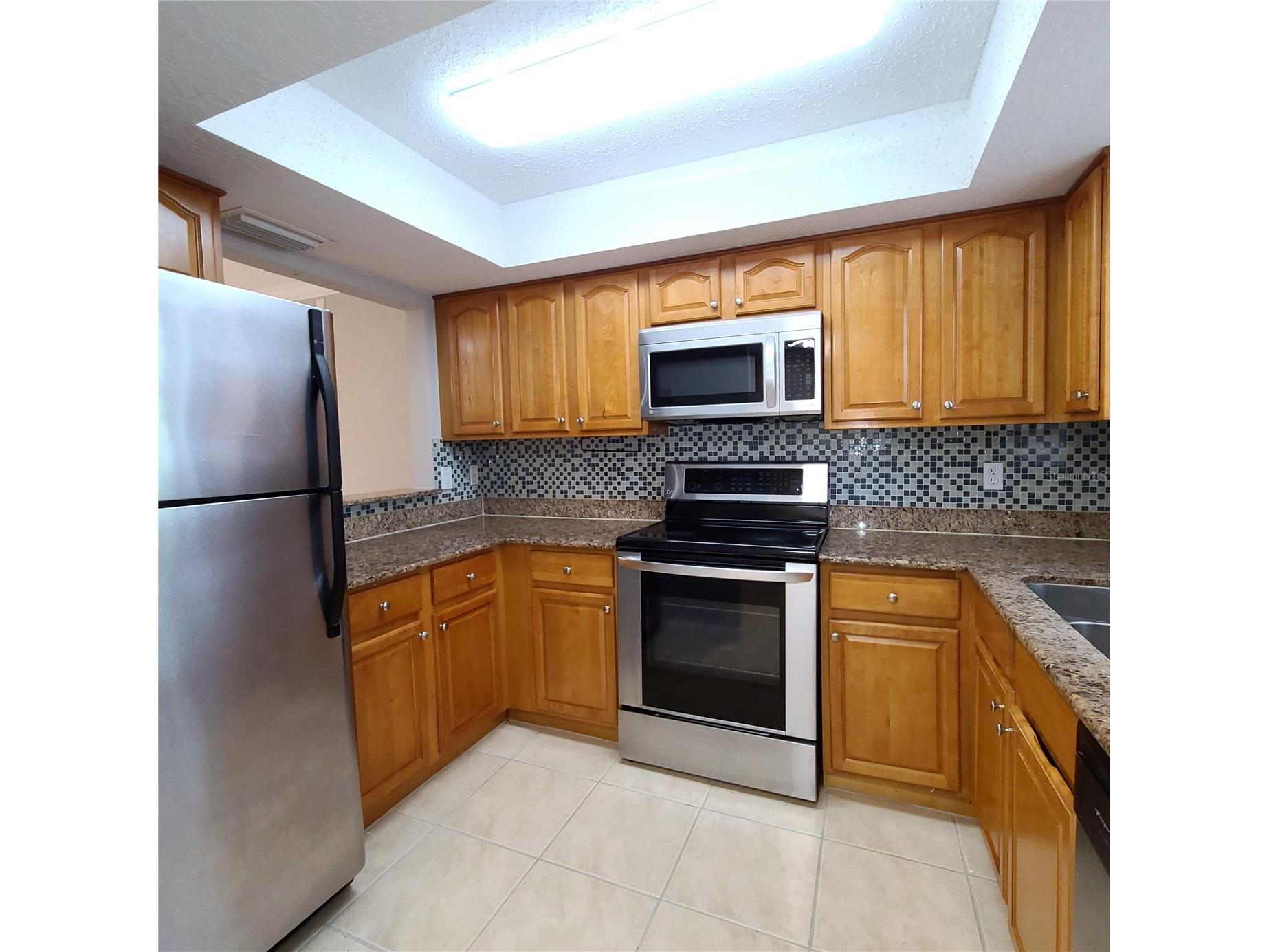924 La Costa Circle #4 Sarasota FL 34237 A4690220 image6