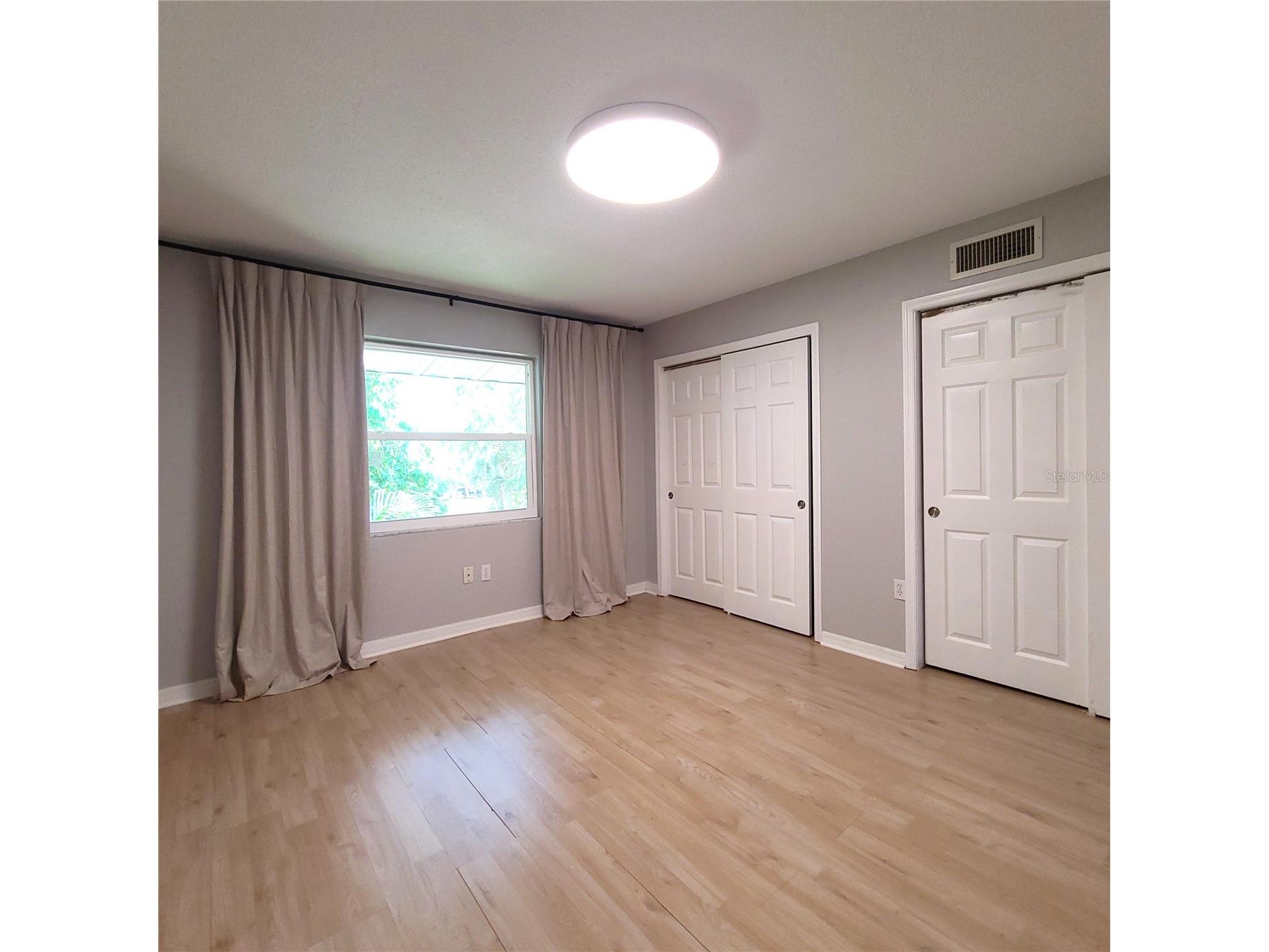 924 La Costa Circle #4 Sarasota FL 34237 A4690220 image9