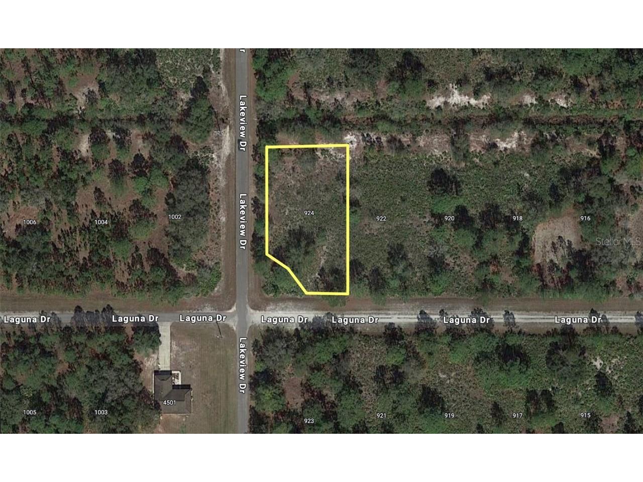 924 Laguna Drive Indian Lake Estates FL 33855 - LAKE WALK-IN-WATER T3486788 image1