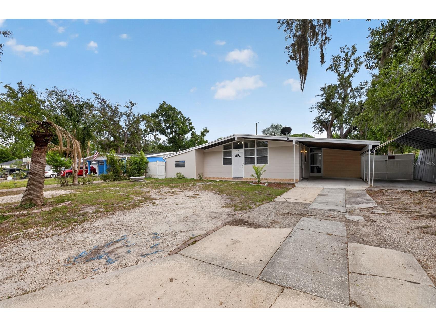 924 Lakewood Avenue Tampa FL 33613 TB8496470 image1