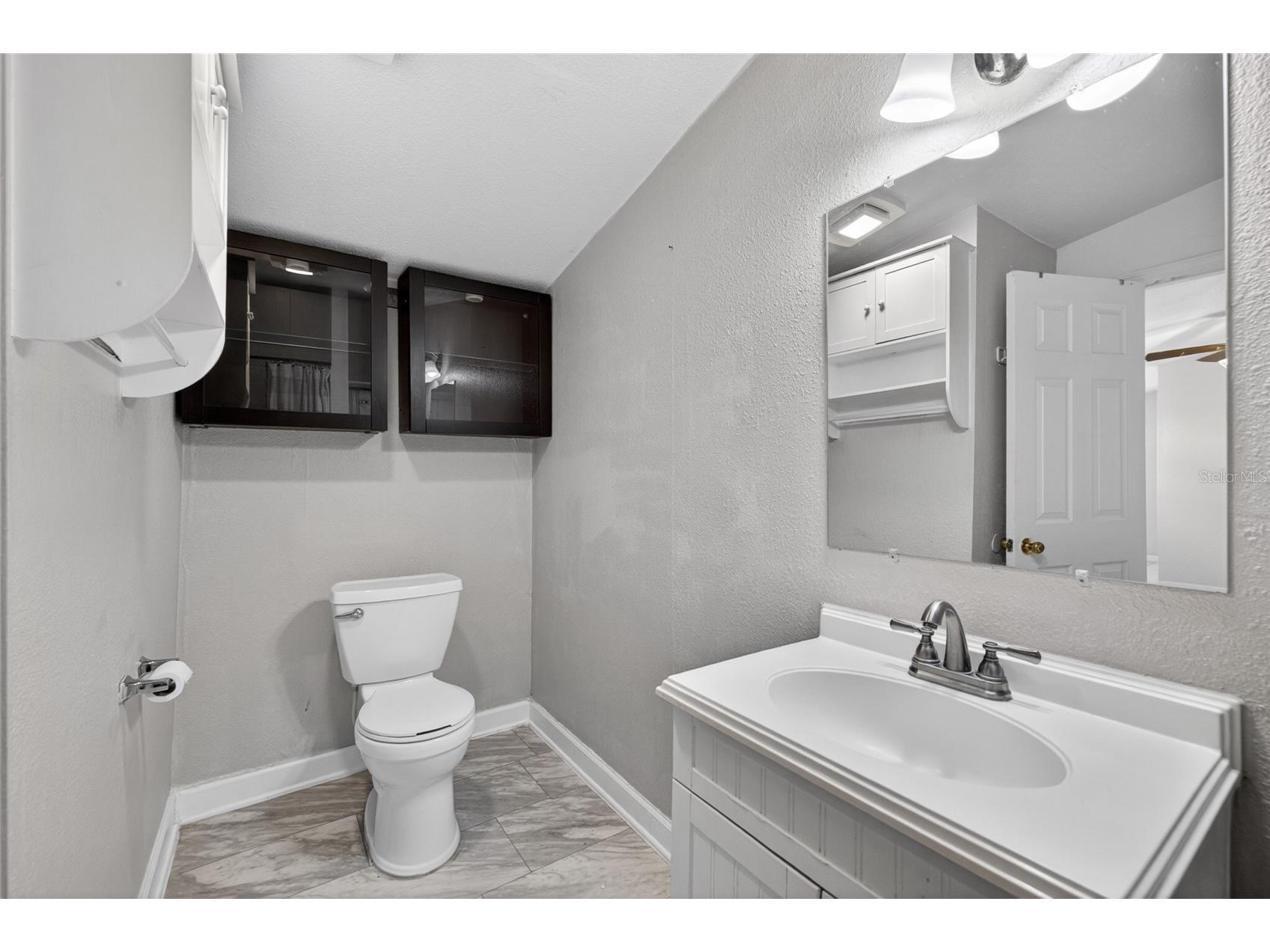 924 Lakewood Avenue Tampa FL 33613 TB8496470 image12